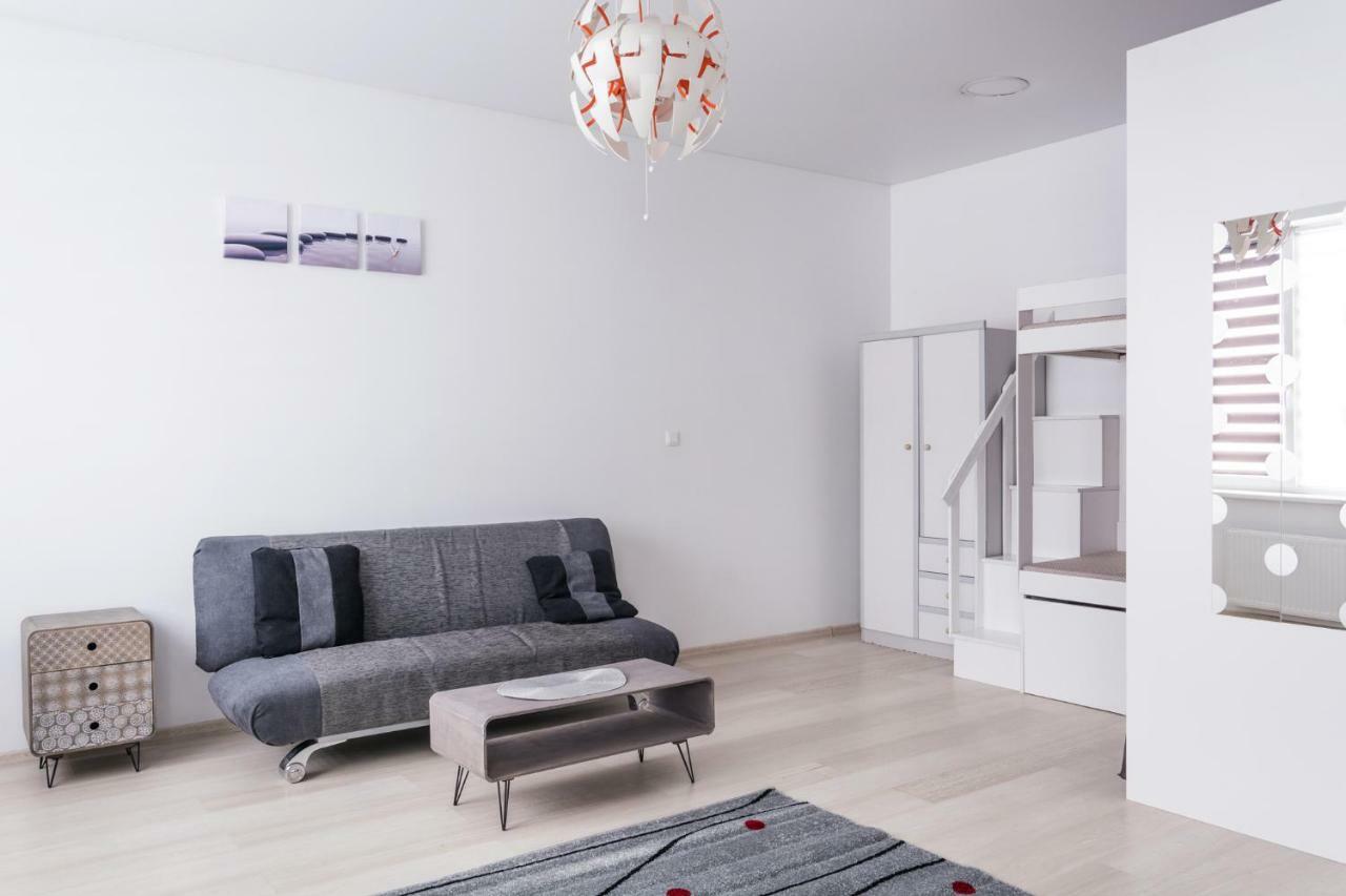 Sandra Apartamentai Κάουνας Εξωτερικό φωτογραφία